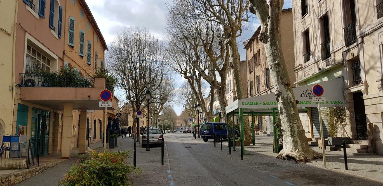"Le Charme Provencal" - Studio 4 Couchages Classe 2 Etoiles - Axelle Loc'Appart Lorgues Exterior photo